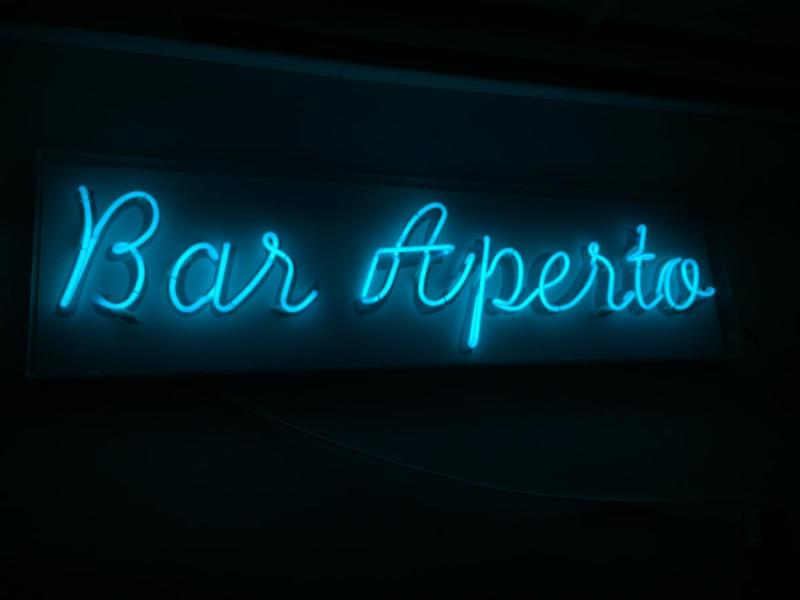 tubo neon modellato e personalizzato